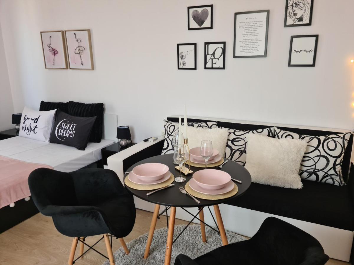 Rose Studio Burgas Exterior foto